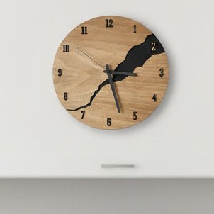 HORAWOOD – Elegant wooden wall clock with timeless charm for modern living spaces
