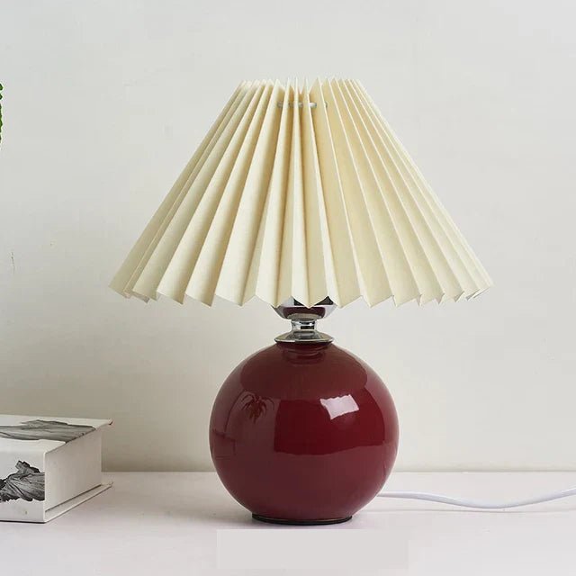 RETROLUME – Elegant Vintage Table Lamp with Foldable Lampshade