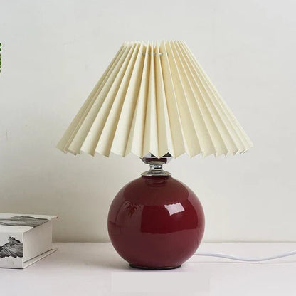 RETROLUME – Elegant Vintage Table Lamp with Foldable Lampshade