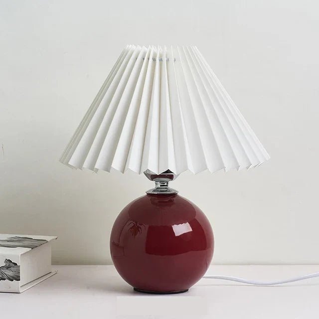 RETROLUME – Elegant Vintage Table Lamp with Foldable Lampshade