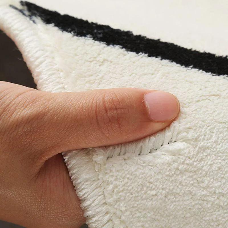 FLOFFCLOUD – Cozy fluffy rug with cloud pattern for warm living areas, easy to care for