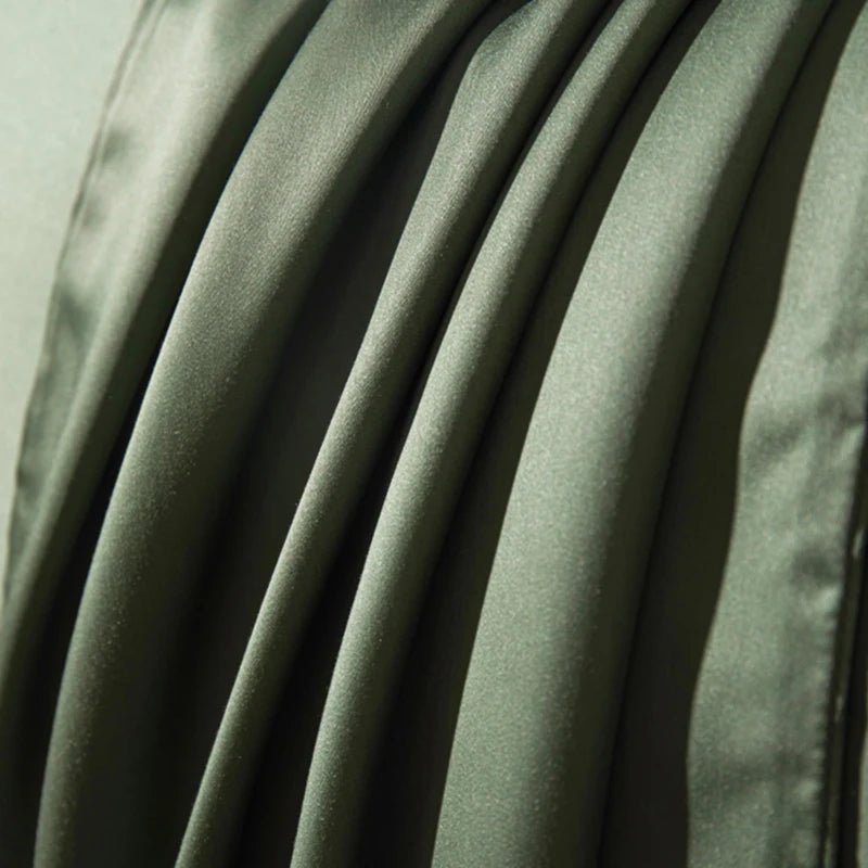 SILKLYRA – Elegant Fitted Sheet Made of Mulberry Silk with Deep Pocket