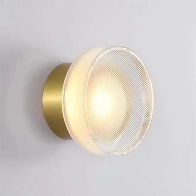 Aluminium wall light - Dimmable & elegant for stylish interiors