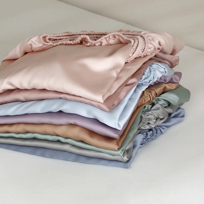 LUXMULBERRY – Ultra-smooth fitted sheet made of mulberry silk with a cooling sensation