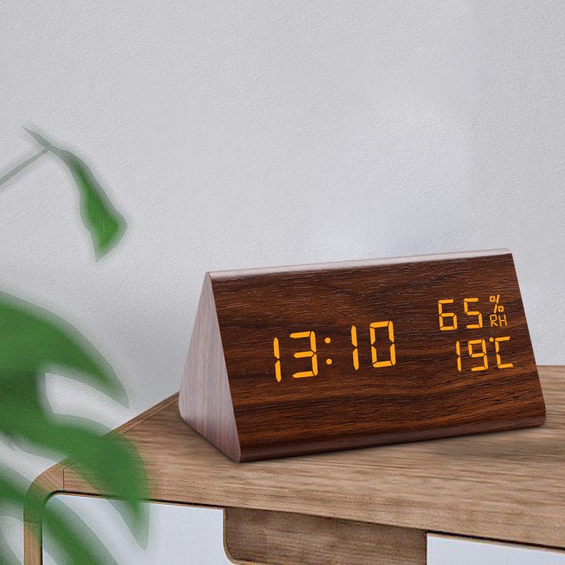 ECOCLOCK – Minimalist Digital Wooden Clock with Temperature Display & Light Control