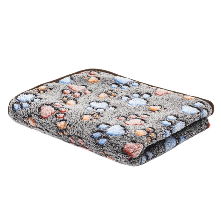PAWSOFT – Plush Flannel Pet Blanket with Paw Design, Cozy & Easy Care