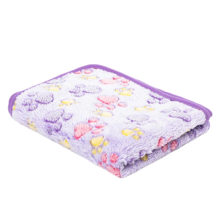 PAWSOFT – Plush Flannel Pet Blanket with Paw Design, Cozy & Easy Care