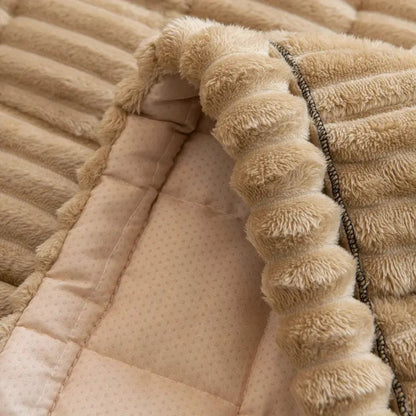 FLANNEL LUXURY – Sofa cover with plush comfort and elegance