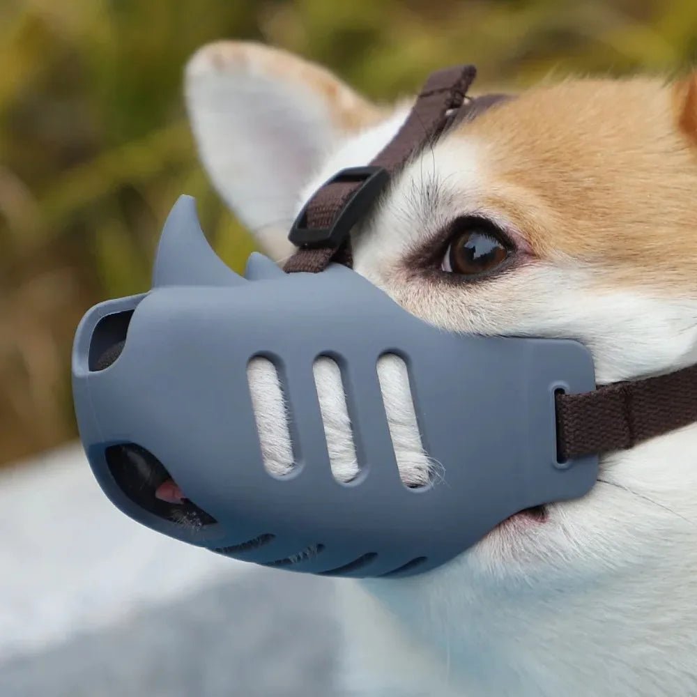 FURLOCK – Adjustable & Breathable Muzzle for Daily Comfort