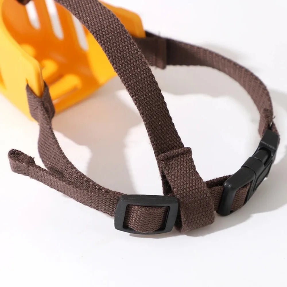 FURLOCK – Adjustable & Breathable Muzzle for Daily Comfort
