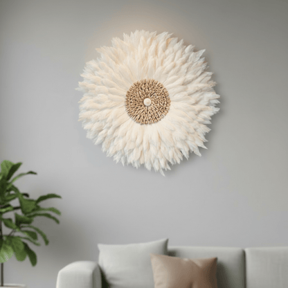 WHITESHELLIA – Elegant Juju Hat made of white feathers
