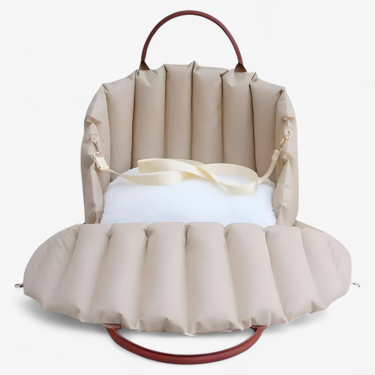 PAWPURSE – Lightweight dog carrier bag with warm lining & safety belt for on the go