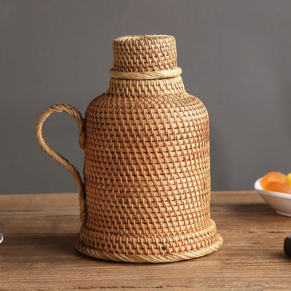 VINTAJUG – 1L insulating rattan thermos jug for hot & cold drinks