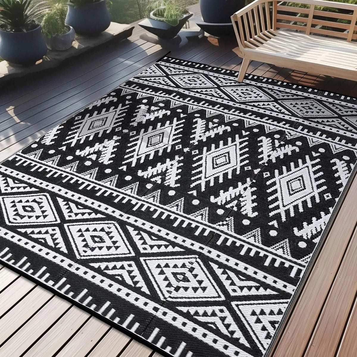 OUTWEAVE – Durable Waterproof Reversible Outdoor Artificial Straw Mat for Terrace & Picnic