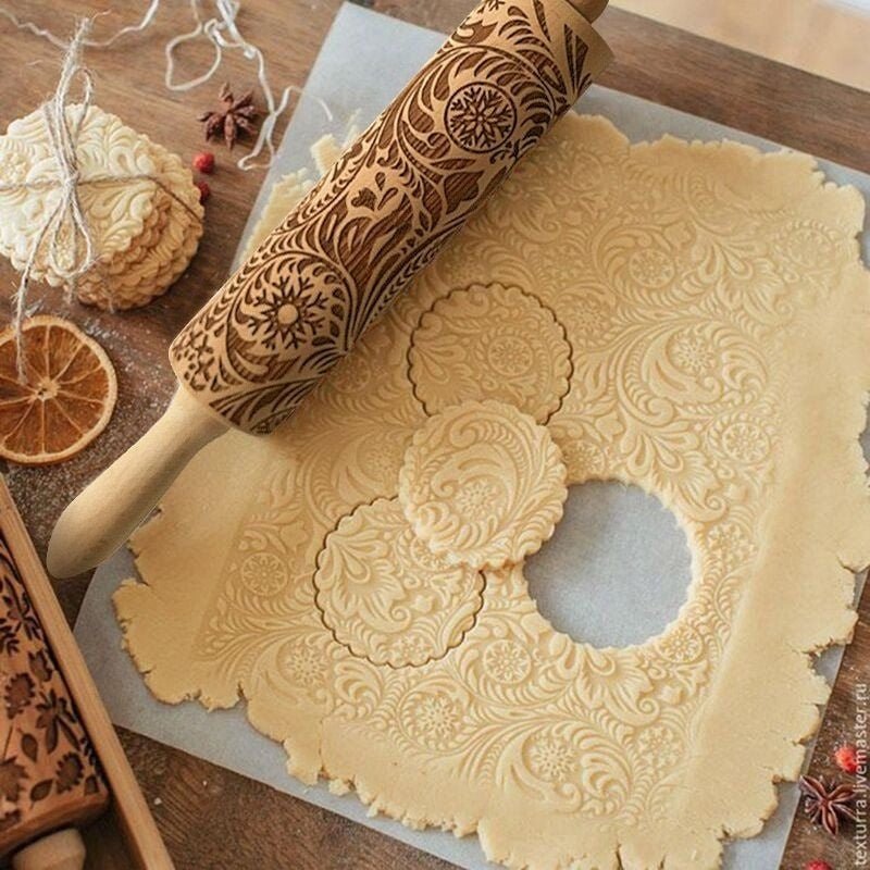 PATTERNPIN – Handmade rolling pin with decorative Christmas embossing