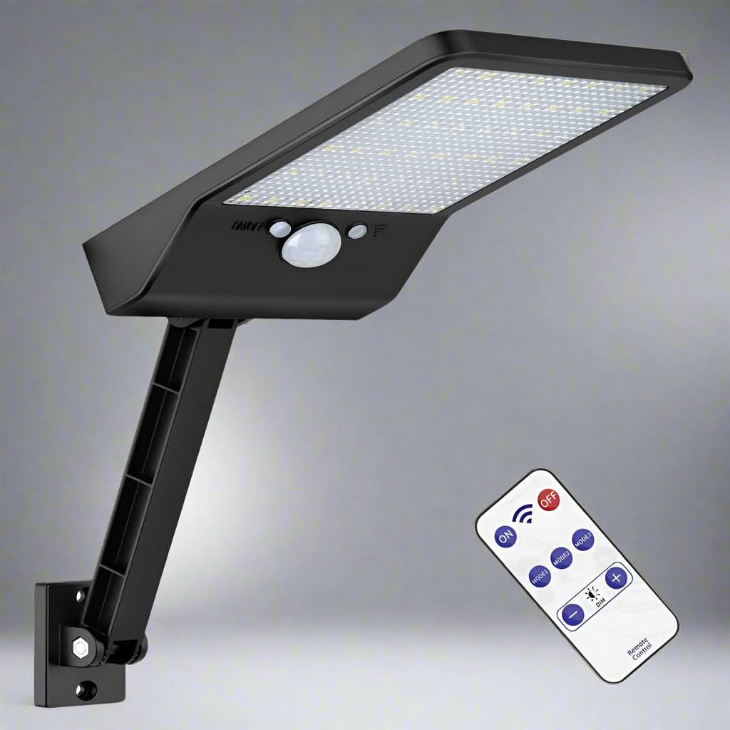 LumiGuard solar spotlight - LED outdoor light with motion sensor & remote control