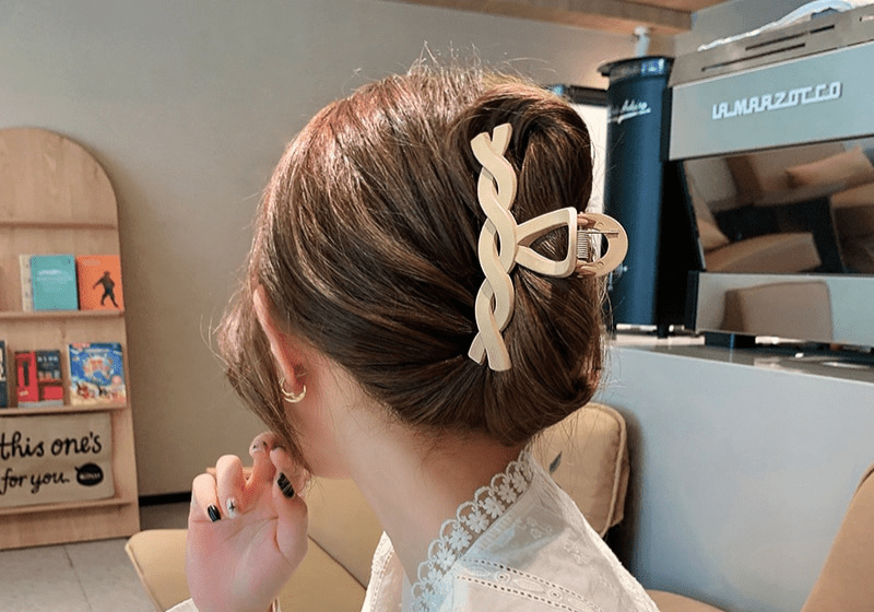 CLIPGLAM - Elegant hair clip with strong hold for every hair type
