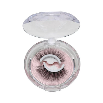 LashPerfect - Reusable self-adhesive lashes for dramatic moments