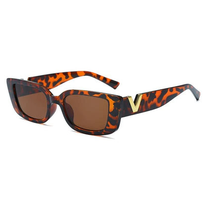 VINTACAT SHADES - Stylish retro sunglasses in cat-eye design for women