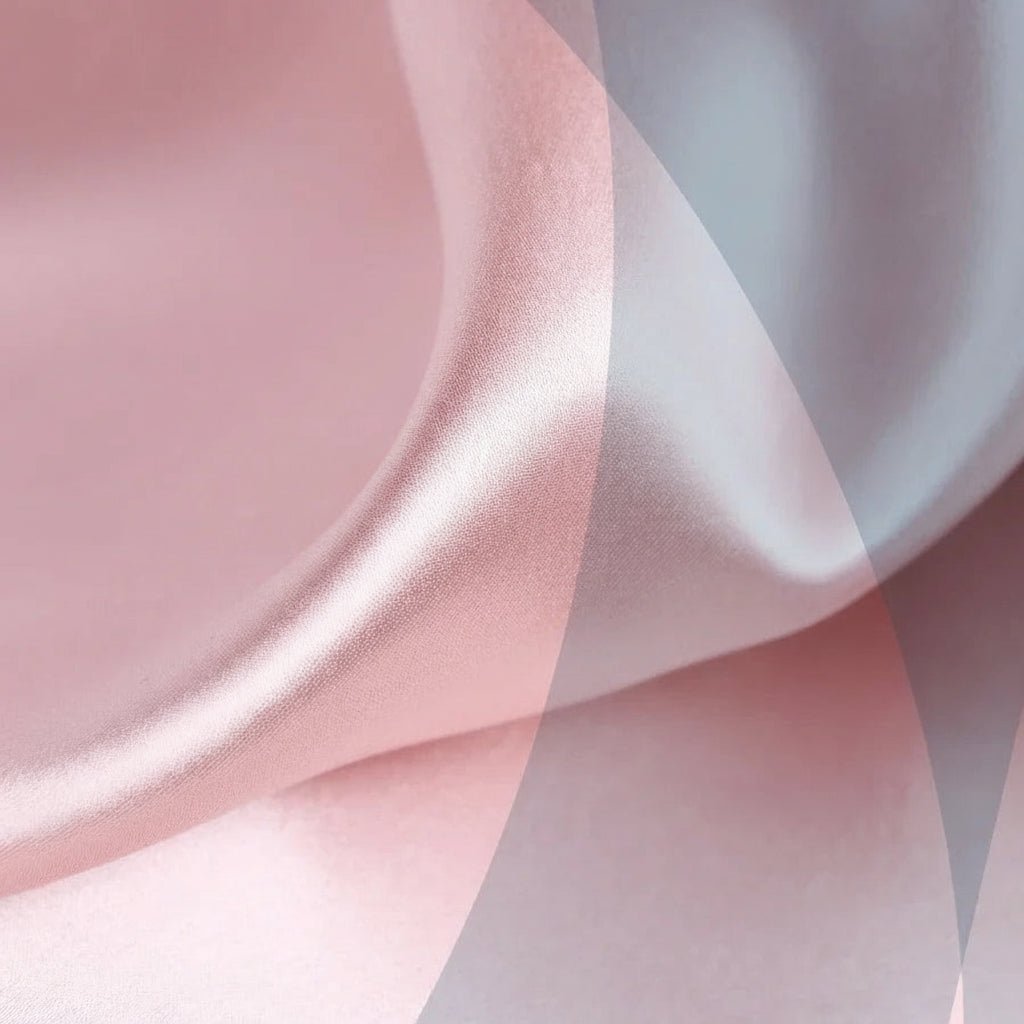 GLOSSNIGHT – High-quality silk pillowcase for hair care & skin regeneration