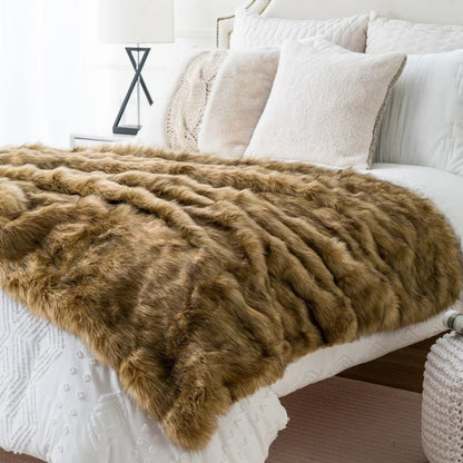 VELVETNEST – Premium soft & warm throw blanket for maximum comfort (135×200 cm)