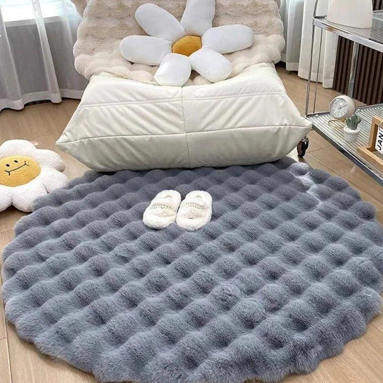 NORDILOFT – Fluffy, round polyester rug for cozy Scandinavian living spaces