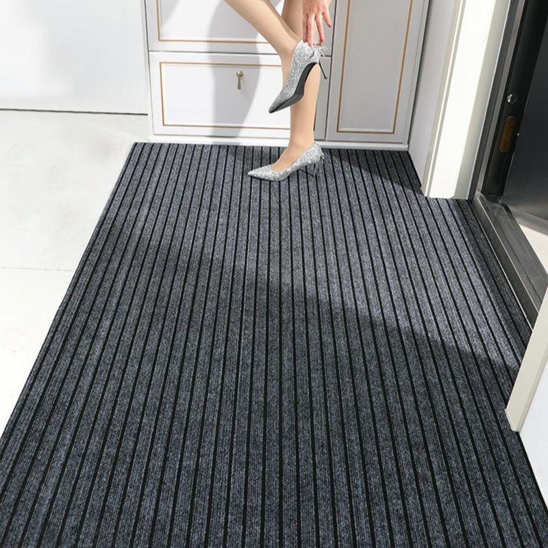 FLOORDEFEND – Durable Non-Slip Doormat for Controlling Dirt, Moisture, and Weather