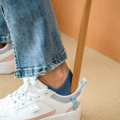 EASYSLIDE WOOD – Long Wooden Shoe Horn for Effortless Shoe Wearing