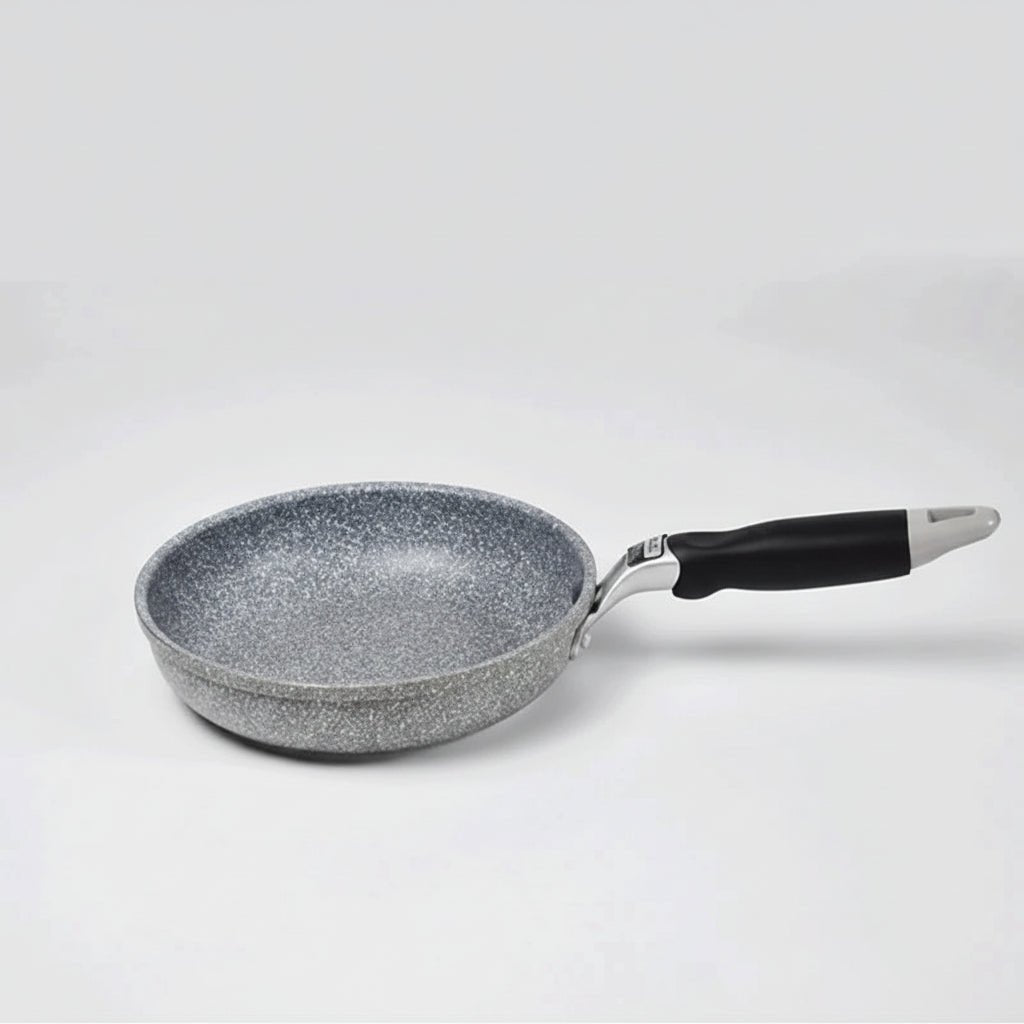 FRYZONE – Lightweight Non-Stick Frying Pan Made of Aluminum with Stone Look