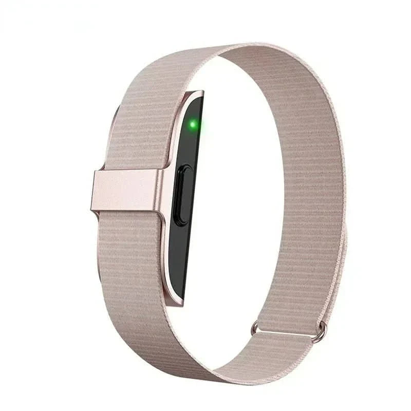 HealthTrack - IP68 fitness tracker with heart rate & O2 measurement