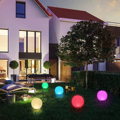 LumaFloat Solar Sphere - Colour-changing floating LED lamp