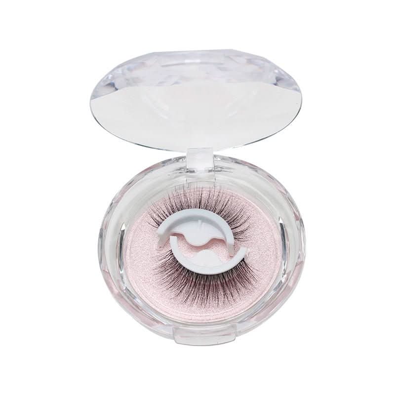 LashPerfect - Reusable self-adhesive lashes for dramatic moments