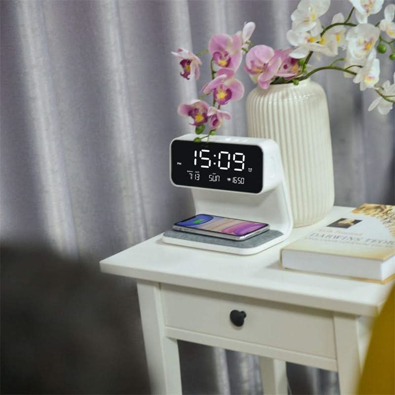 KlarBlick – Clear LCD Alarm Clock with Dimming Function