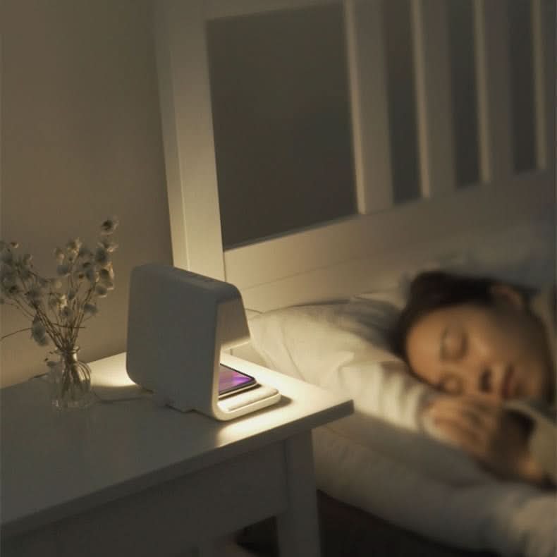 KlarBlick – Clear LCD Alarm Clock with Dimming Function