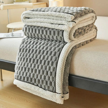 ComfortSculpt – Attentive Gift with Elegant Texture