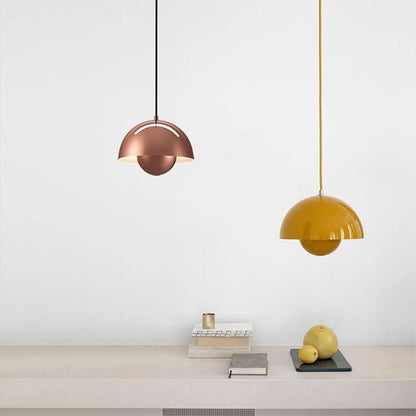 Pendant Light - Elegant pendant light with soft, diffuse light for relaxed living spaces