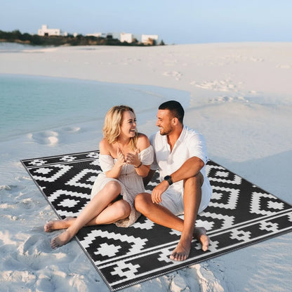 PATIOLOOM – High-quality outdoor garden rug, easy to clean & weatherproof