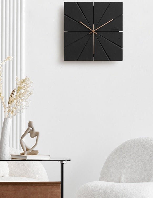 SILENCLOCK – Modern decorative wall clock with silent movement
