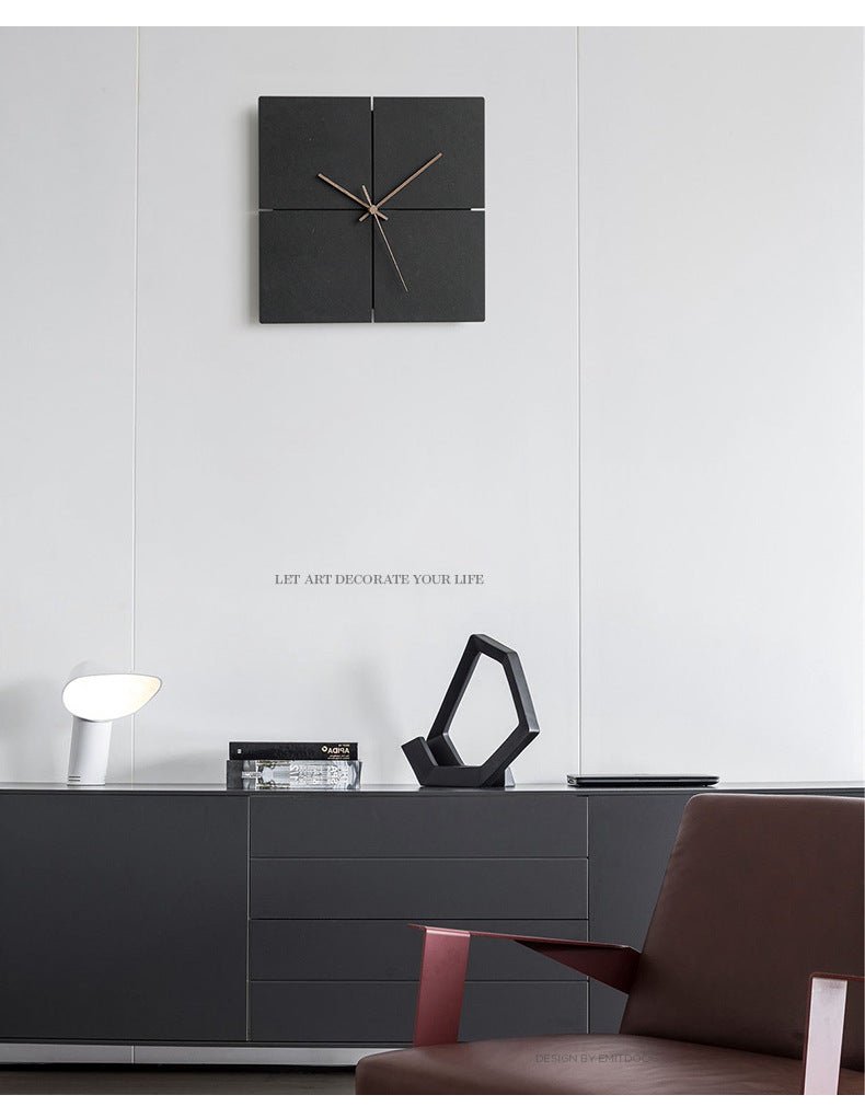 SILENCLOCK – Modern decorative wall clock with silent movement