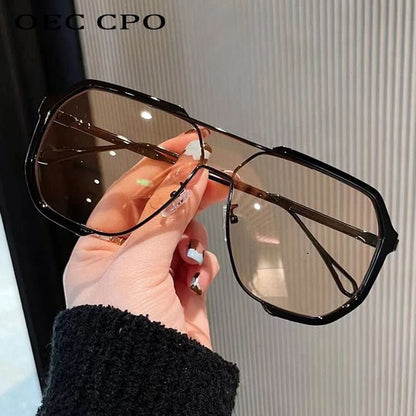OVERSIZE SHADE - Square women's sunglasses with UV400 & colour change lenses