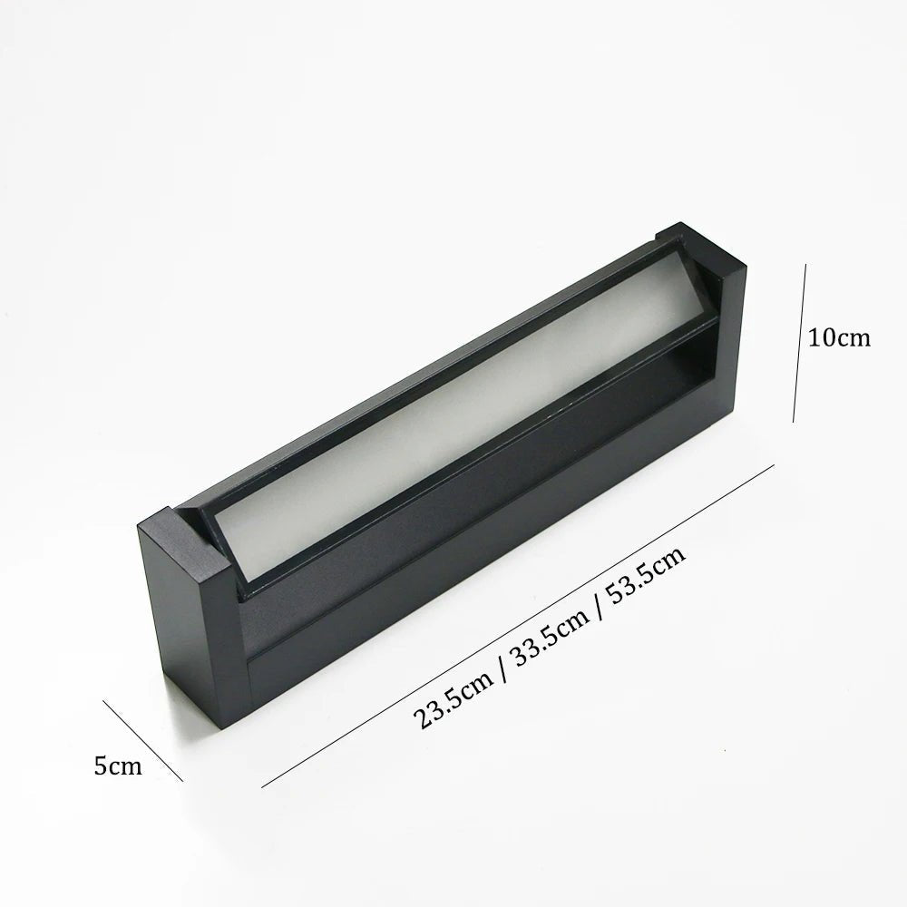 WETBLOCK LUX – adjustable, waterproof LED outdoor wall light