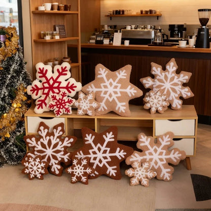 SNOWYCOZY – Soft Winter Snowflake Pillow for Christmas-Inspired Home Decor