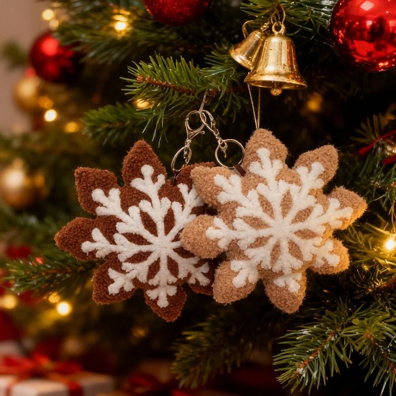 SNOWYCOZY – Soft Winter Snowflake Pillow for Christmas-Inspired Home Decor
