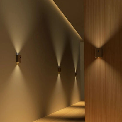 WOODSENSE – Wooden lamp with motion sensor and rechargeable battery