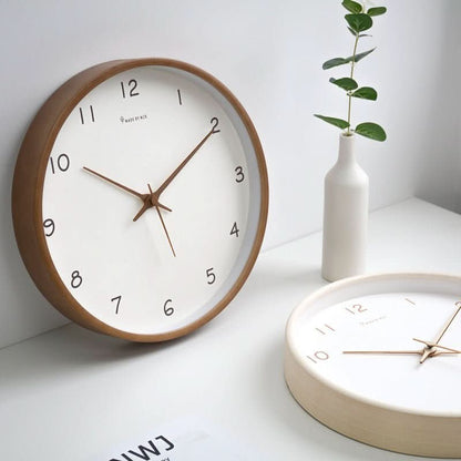 TIMEHAVEN – Quiet Wooden Wall Clock with Battery Operation