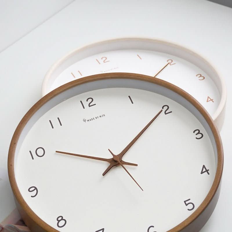 TIMEHAVEN – Quiet Wooden Wall Clock with Battery Operation