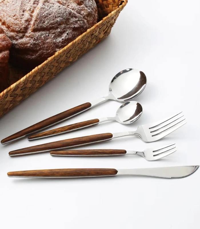 NATURACUT – Premium stainless steel cutlery with wood accent