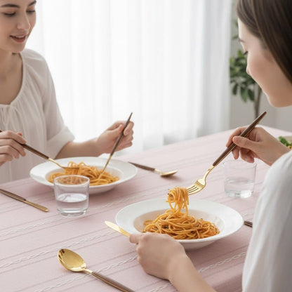 NATURACUT – Premium stainless steel cutlery with wood accent
