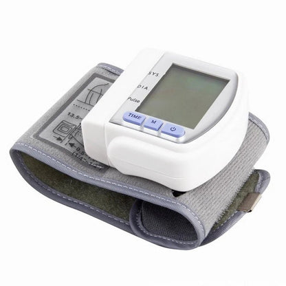 VITALCUFF – Digital Wrist Cuff for Blood Pressure and Heart Rate