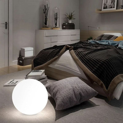 GLOWGLOBE - Waterproof LED ball lamp with colour change for indoor & outdoor use